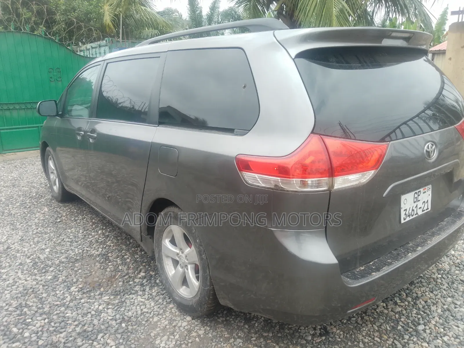 Toyota Sienna 2011 Gray