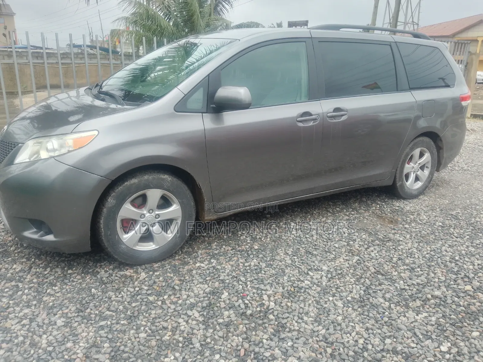 Toyota Sienna 2011 Gray