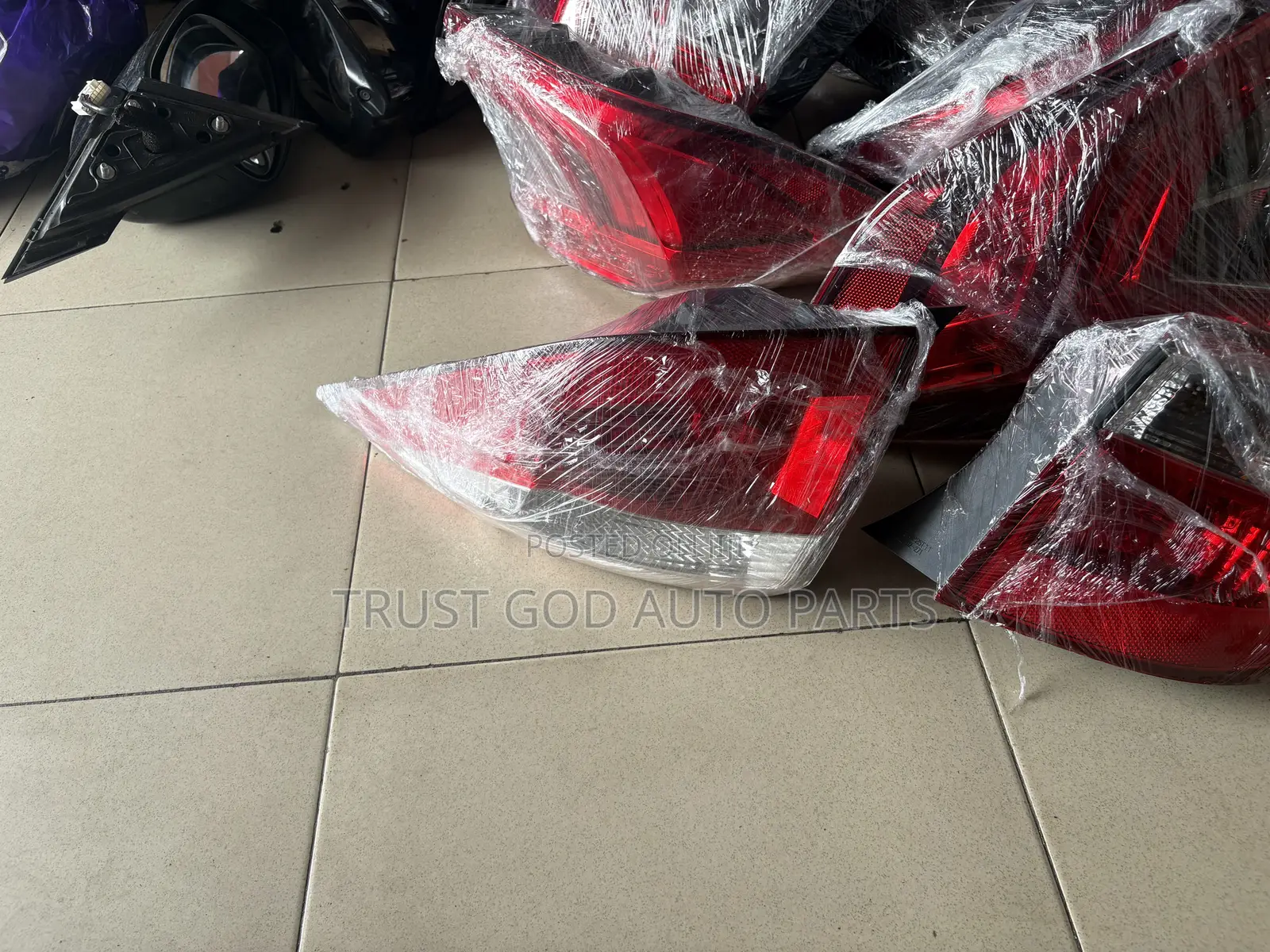 Corrolla 2014 Tail Light