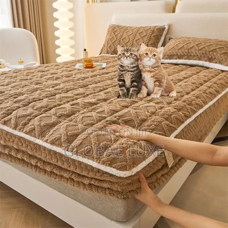 Luxury Fitted Bedsheets – Soft & Comfortabl