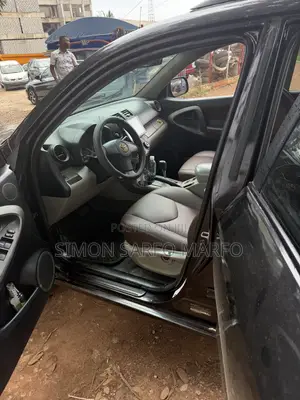 Toyota RAV4 2.4 2008 Black