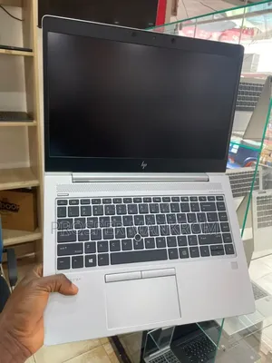 Laptop HP EliteBook 745 G6 8GB Intel Core i5 SSD 256GB