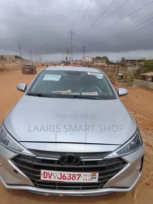 Hyundai Elantra Limited 2019 Silver