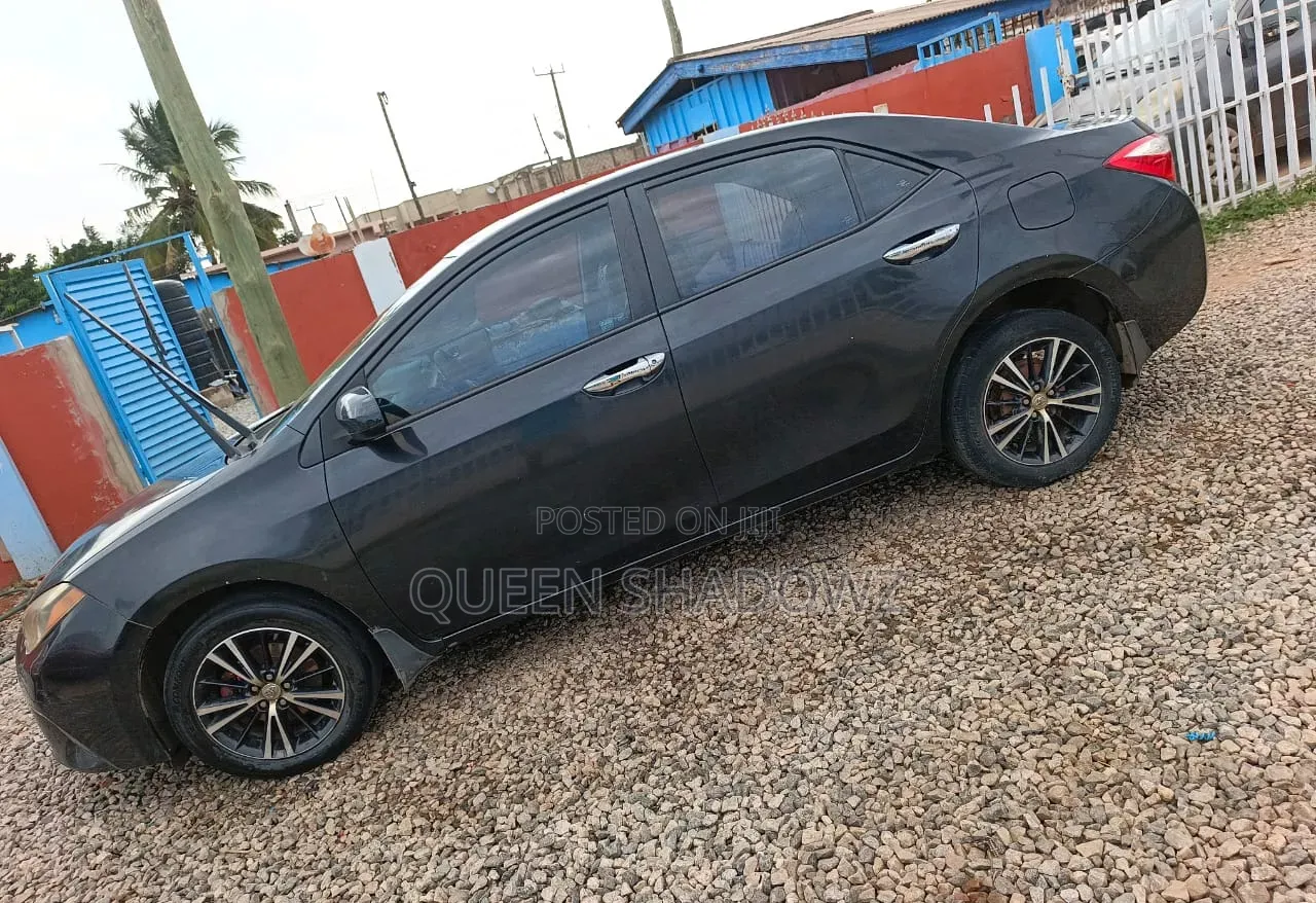 Toyota Corolla 2016 Gray