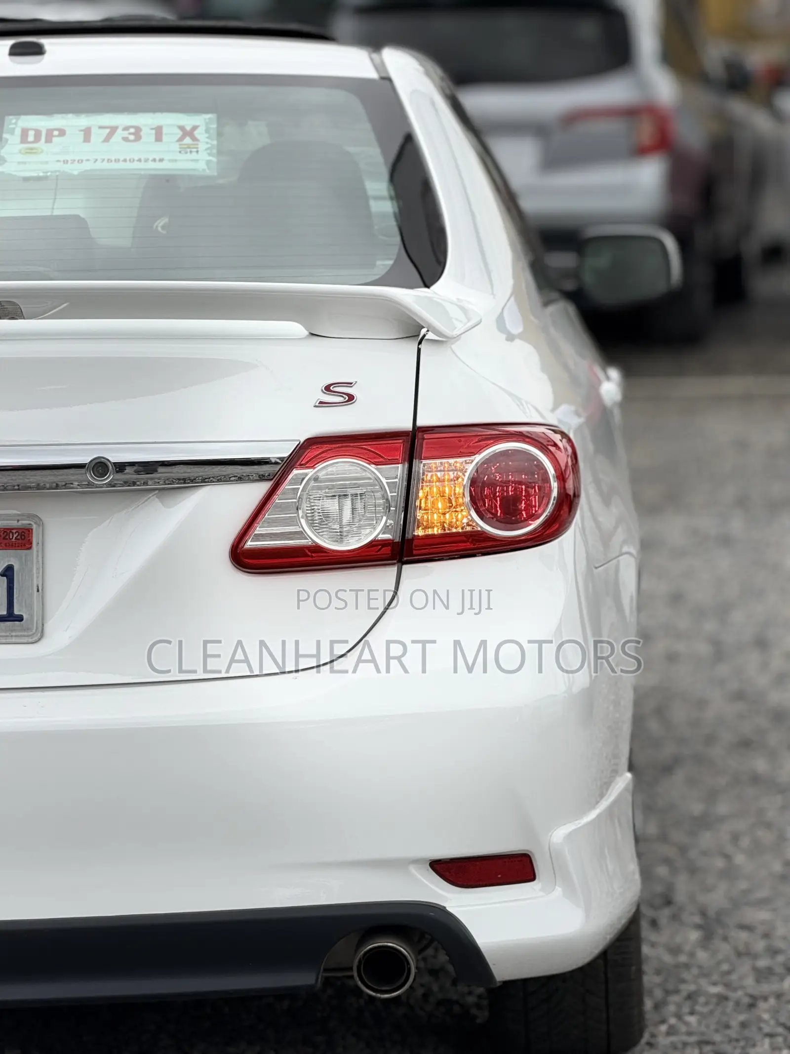 Toyota Corolla S 5-Speed 2013 White