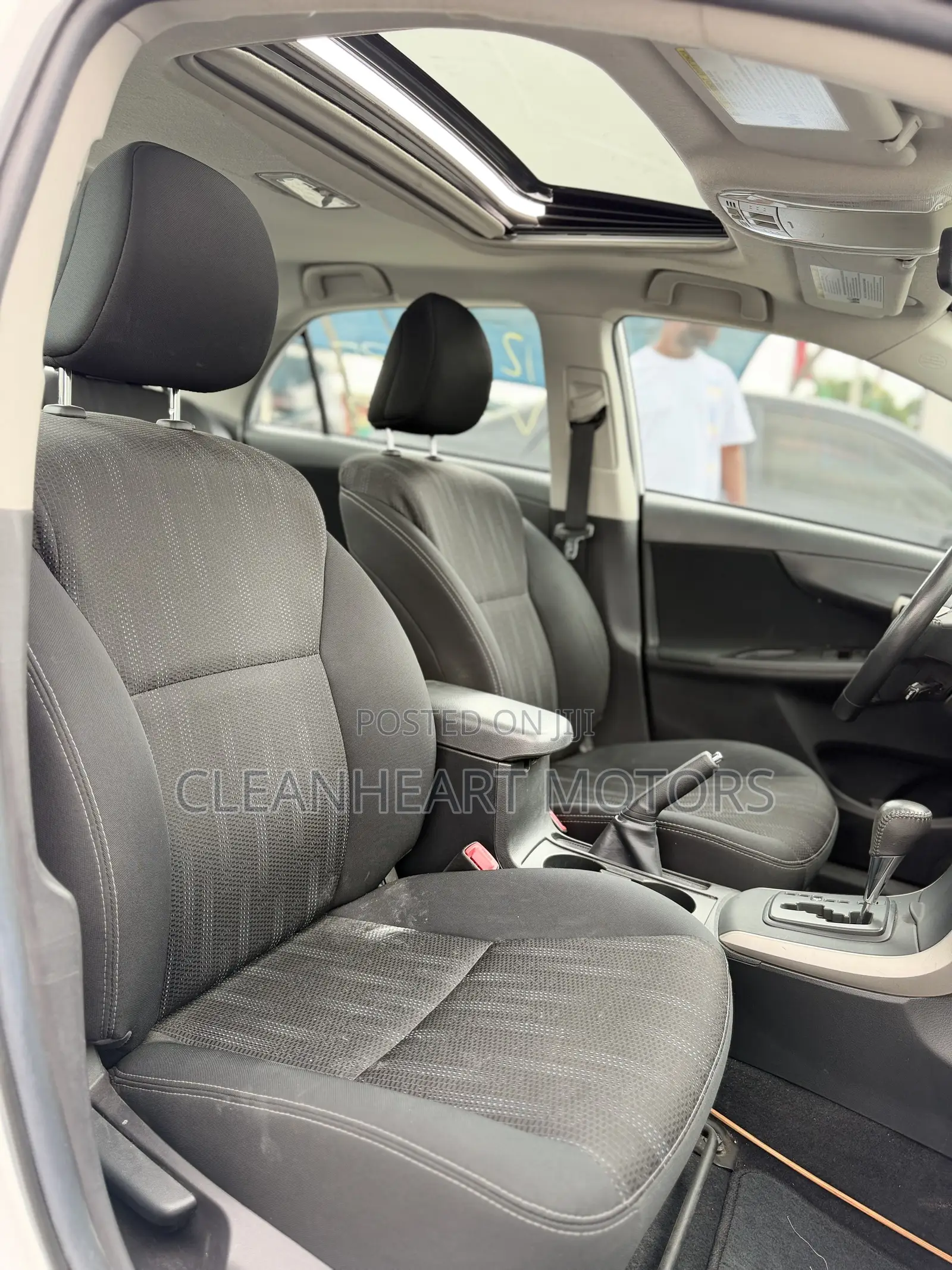 Toyota Corolla S 5-Speed 2013 White