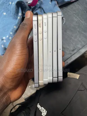 Apple iPhone SE 16 GB