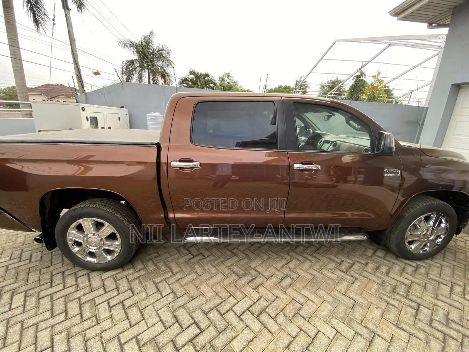 Toyota Tundra 1794 4dr CrewMax 4WD SB (5.7L 8cyl 6A) 2015 Brown