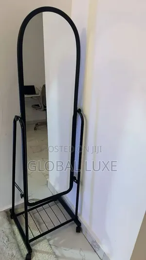 Modern Decorative Wall Mirror – Stylish Home Mirror