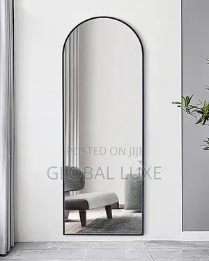 Modern Decorative Wall Mirror – Stylish Home Mirror