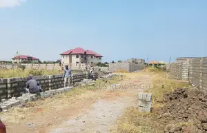 TEMA (LASHIBI -COMMUNITY 14) _ 1 Plot Building Land