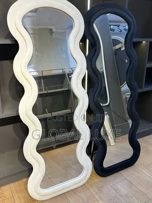 Modern Decorative Wall Mirror – Stylish Home Mirror