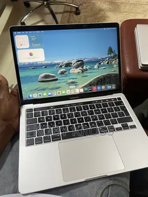 Laptop Apple MacBook Pro 2020 16GB Intel Core i5 SSHD+SSD 512GB