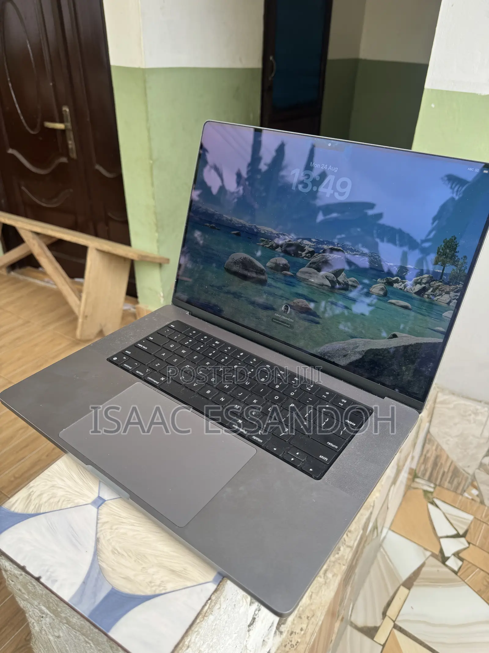 Laptop Apple MacBook Pro 2021 M1 32GB Apple M1 Pro SSD 512GB