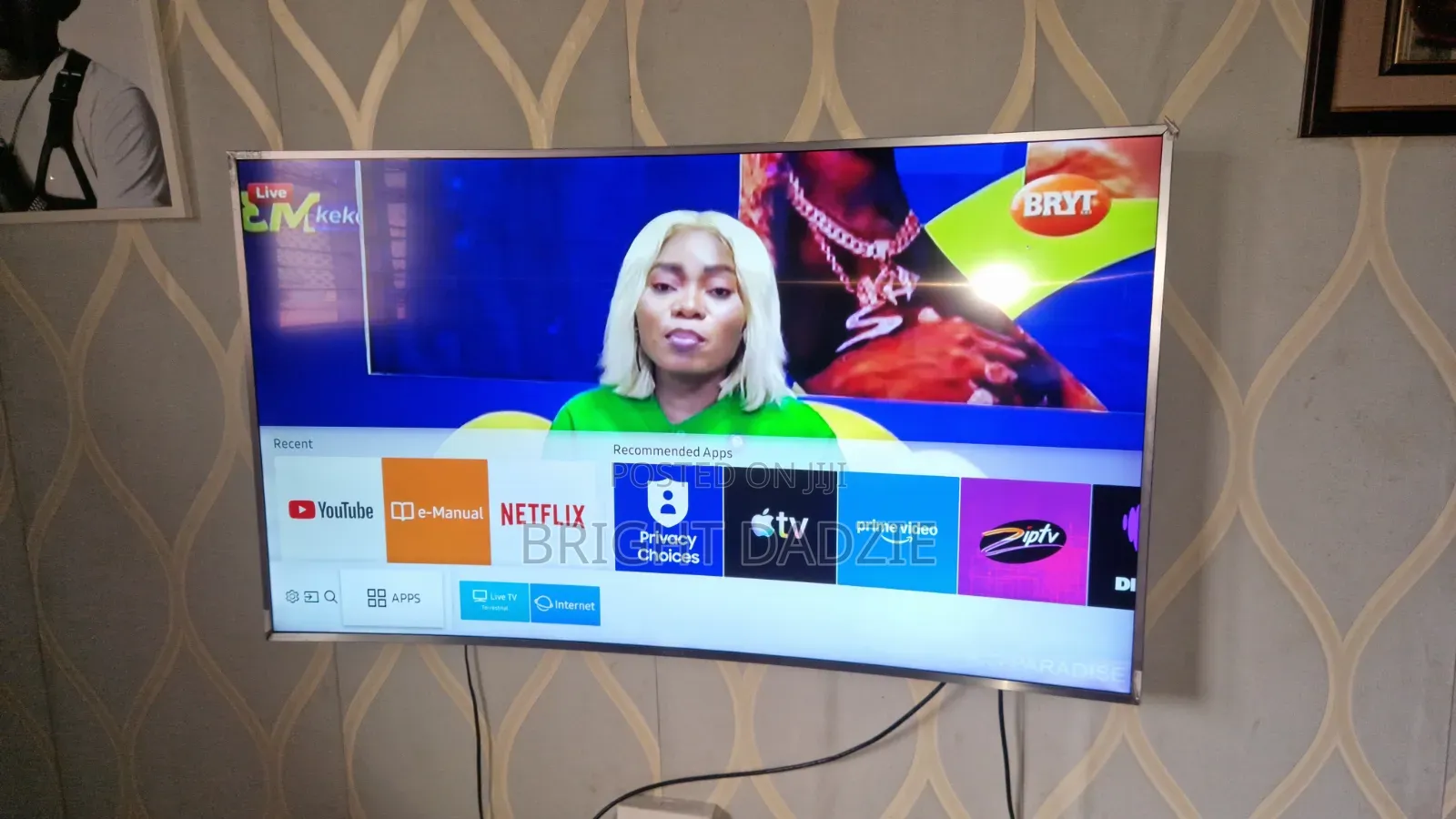 Samsung 55 Curve Smart TV