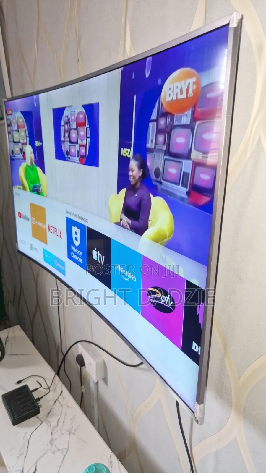 Samsung 55 Curve Smart TV