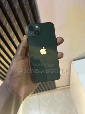 Apple iPhone 13 128 GB Green