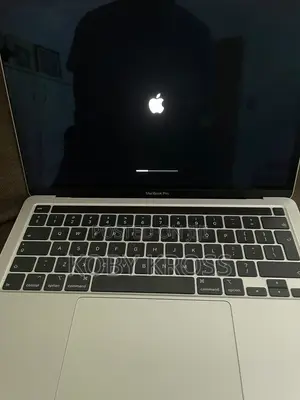Laptop Apple MacBook Pro 2020 16GB Intel Core i5 SSHD+SSD 512GB