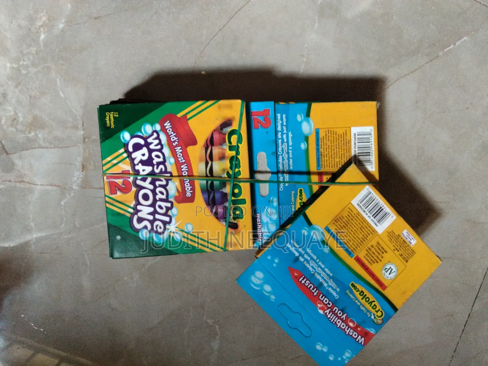 12 Washable Crayons (10 Packs )