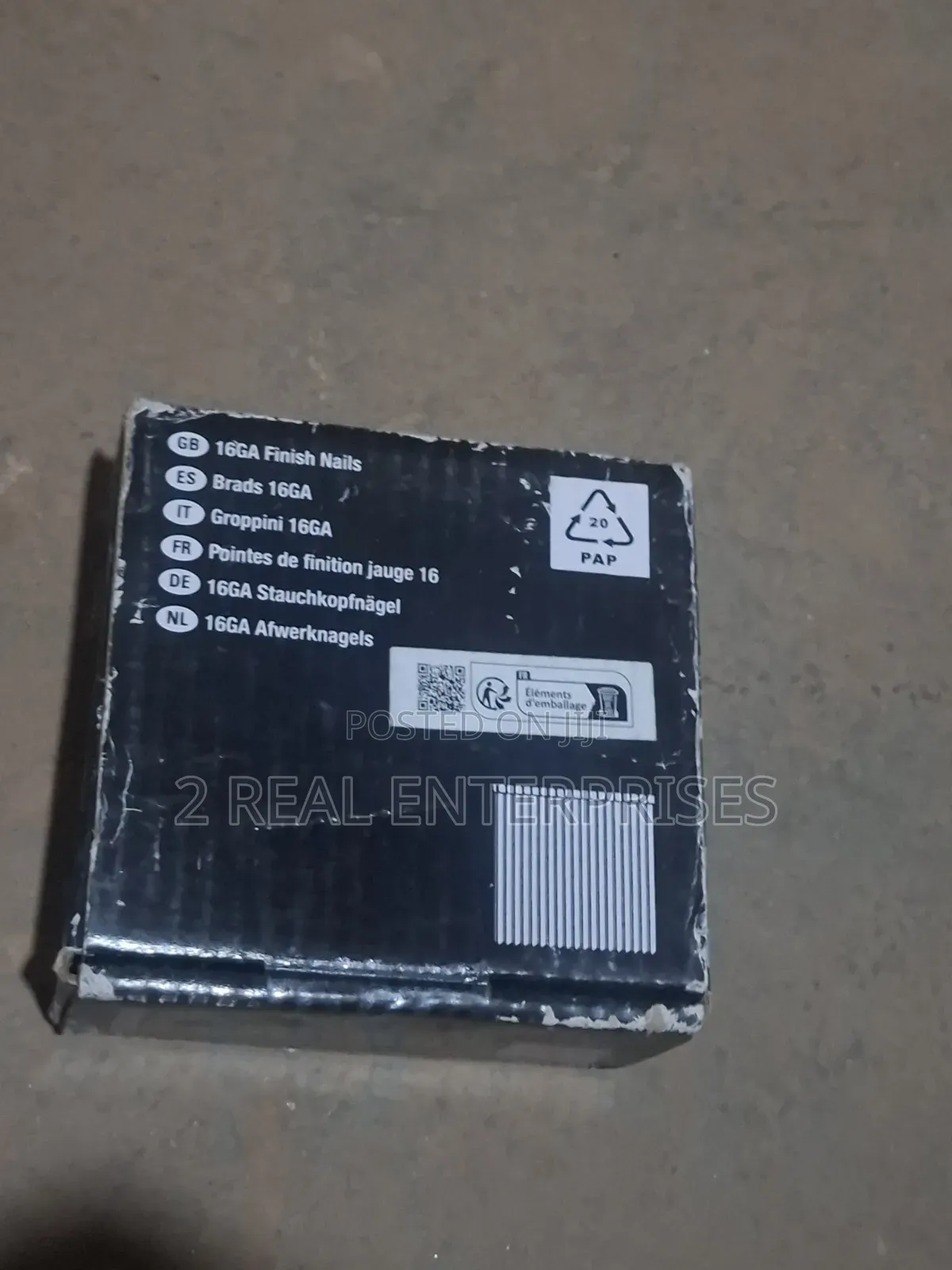 DeWalt 16-Gauge Galvanised Finish Nails (32mm)