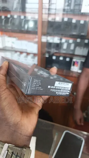New Samsung Galaxy S23 256 GB Black