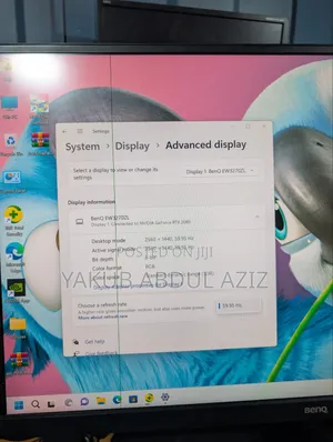 32 Inches Resolution Monitor