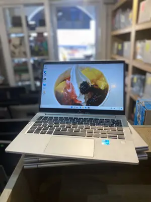 Laptop HP EliteBook 640 G9 16GB Intel Core i5 SSD 256GB