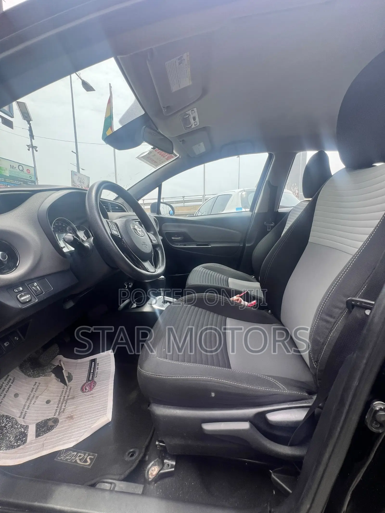 Toyota Yaris 2018 Black