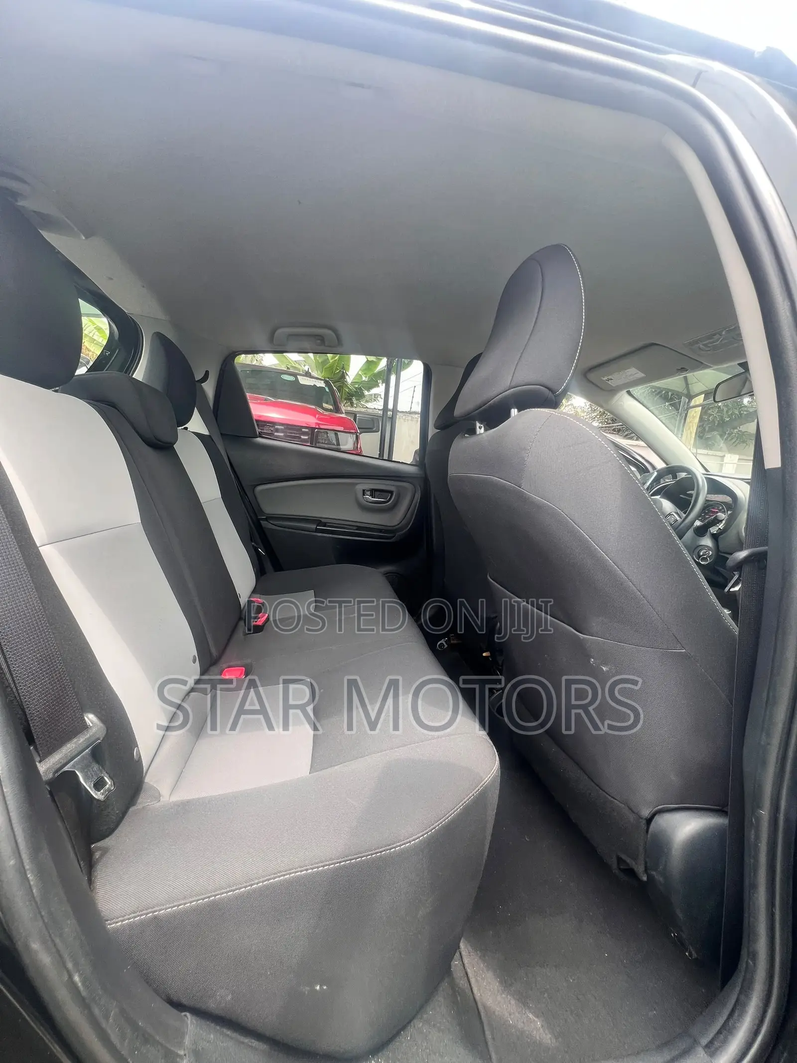 Toyota Yaris 2018 Black