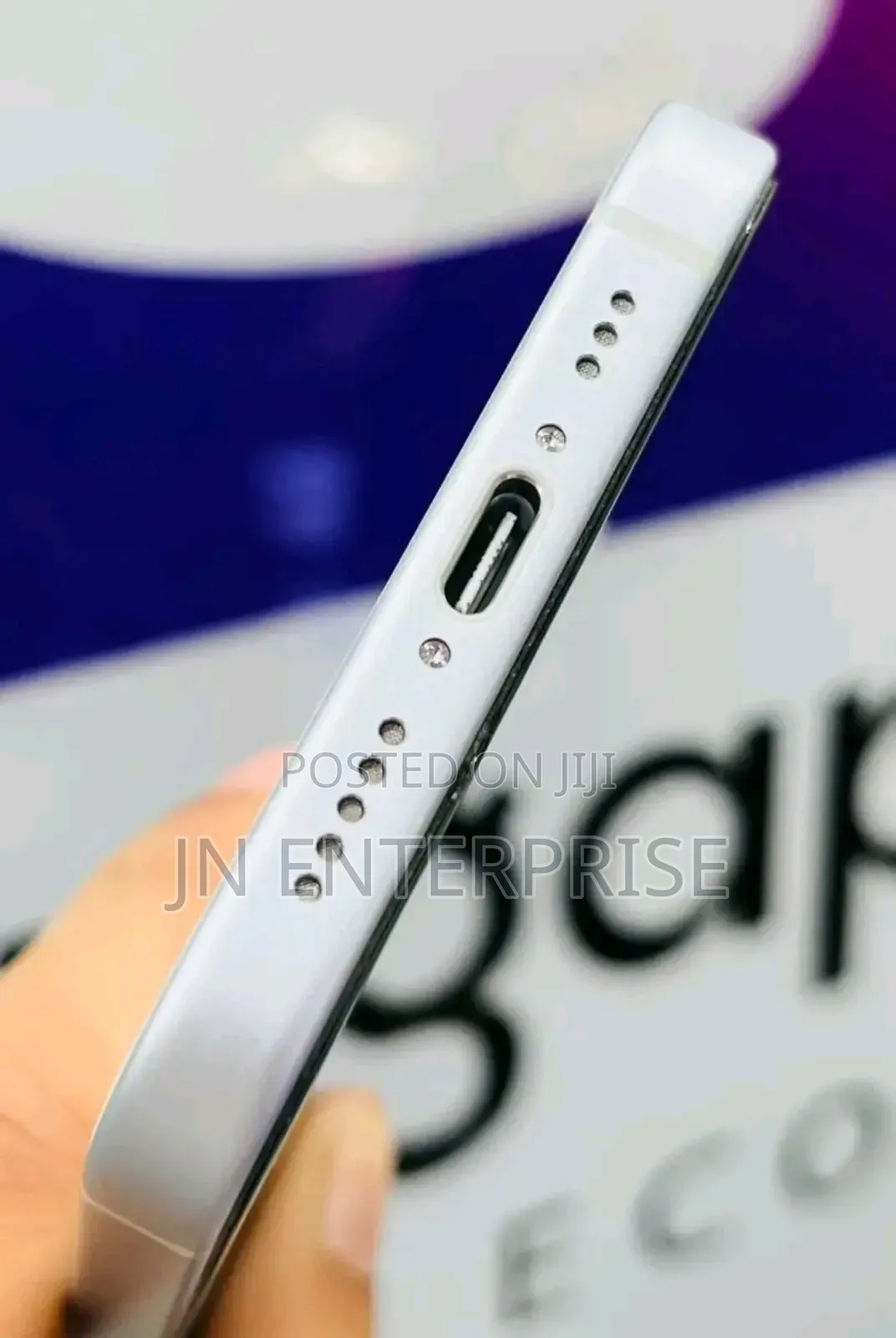 New Apple iPhone 15 256 GB White