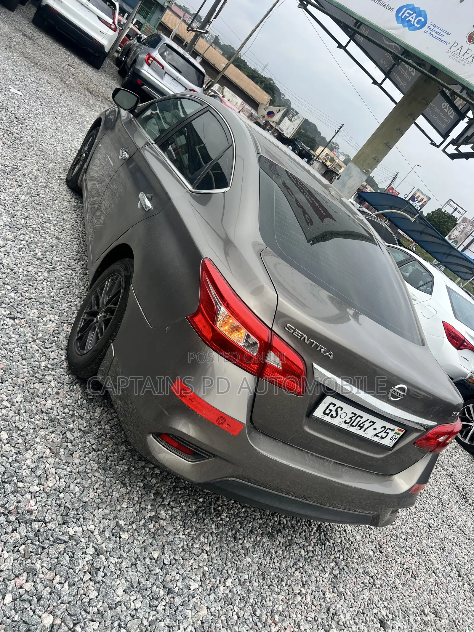 Nissan Sentra 2017 Brown