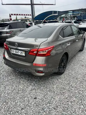Nissan Sentra 2017 Brown