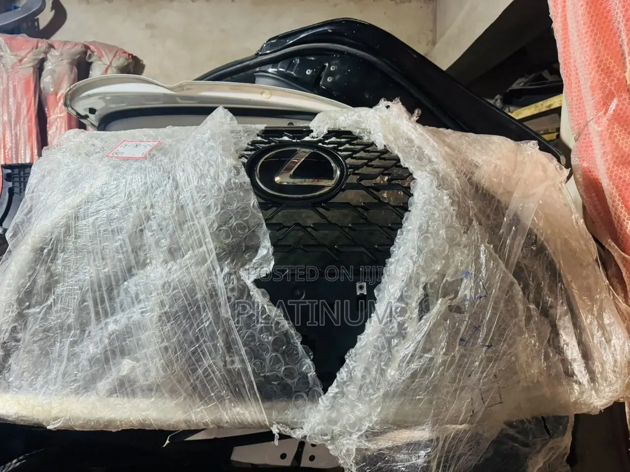 Front Grille Lexus RX 350 2020