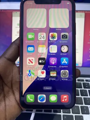 Apple iPhone XR 64 GB Red