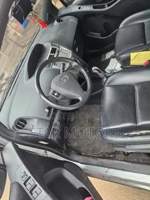 Toyota Yaris 2010 Silver