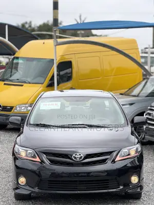 Toyota Corolla S 5-Speed 2013 Black