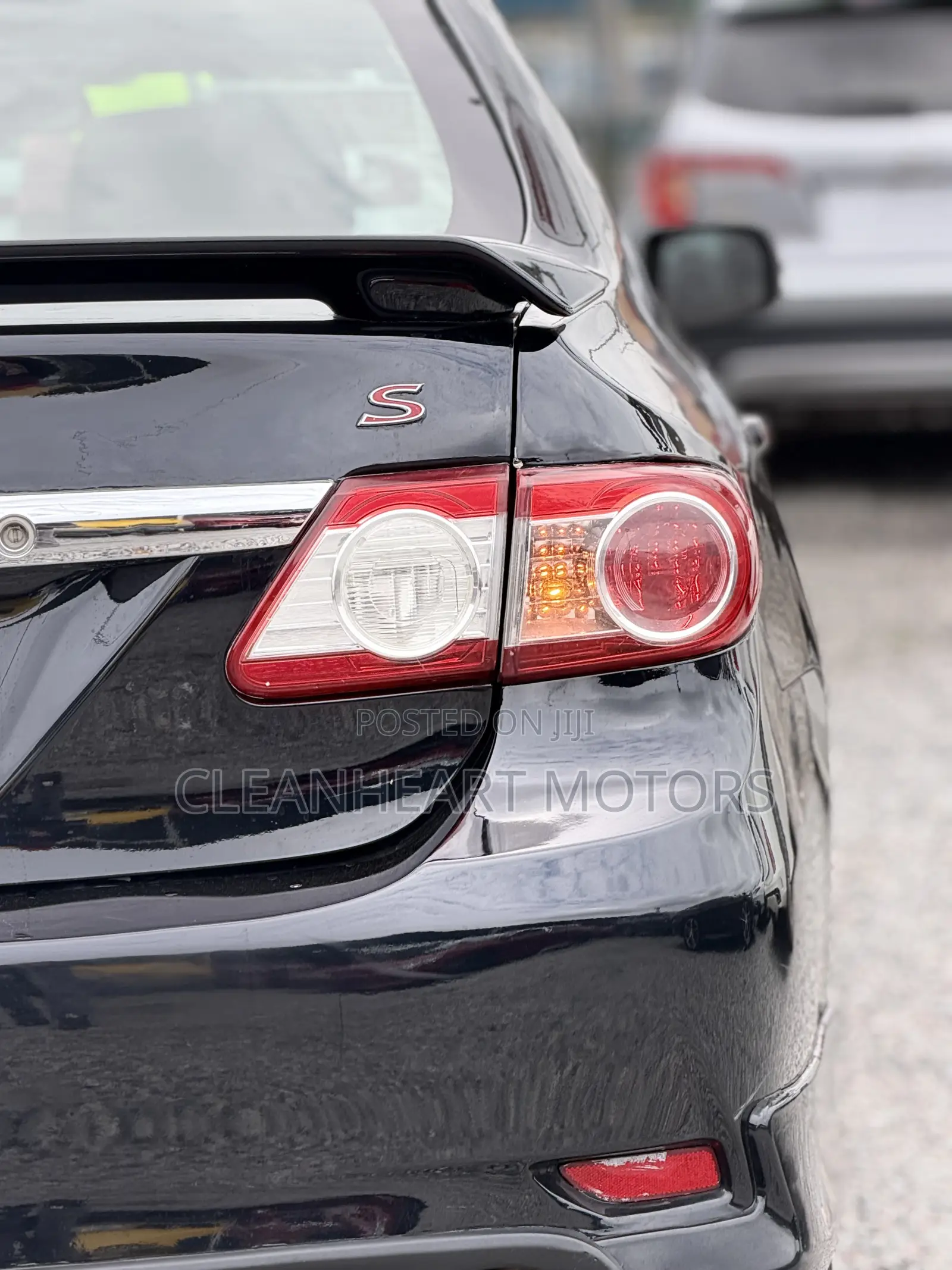 Toyota Corolla S 5-Speed 2013 Black