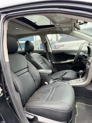 Toyota Corolla S 5-Speed 2013 Black
