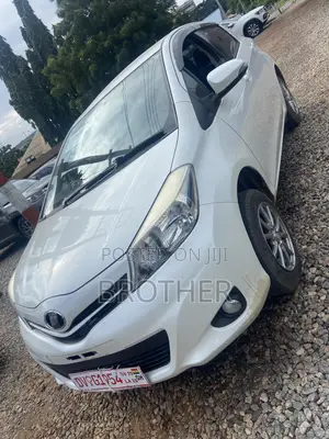 Toyota Vitz 2013 White