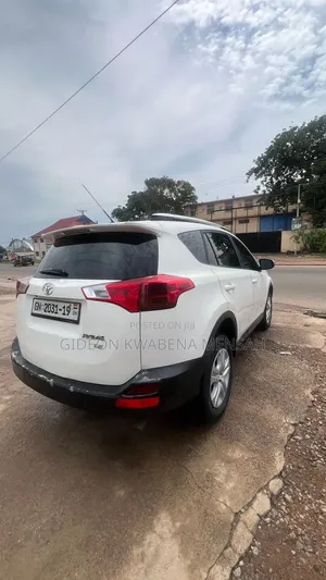 Toyota RAV4 2015 White