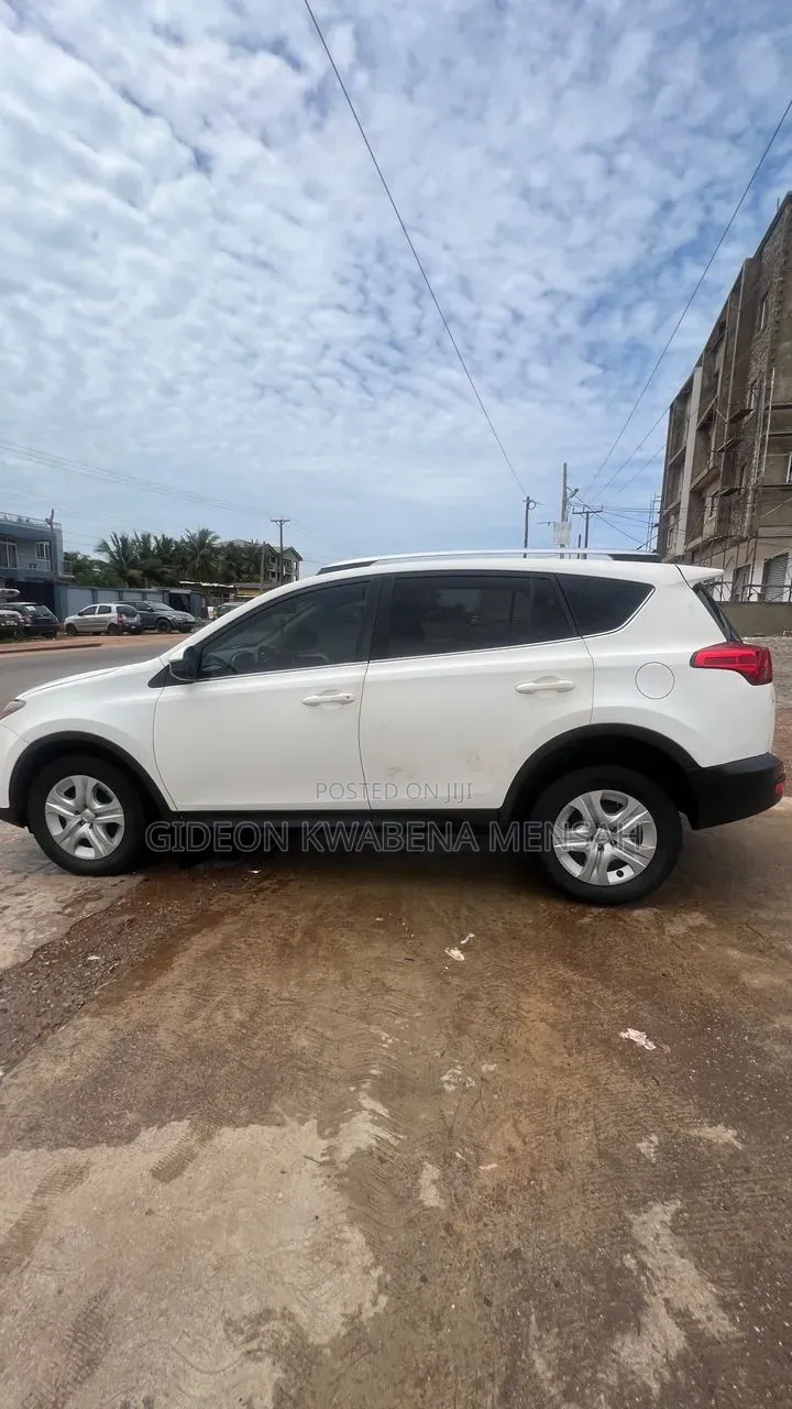 Toyota RAV4 2015 White