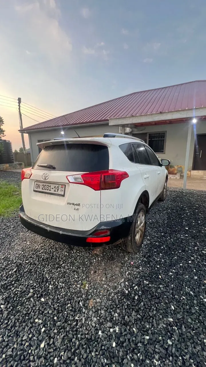 Toyota RAV4 2015 White
