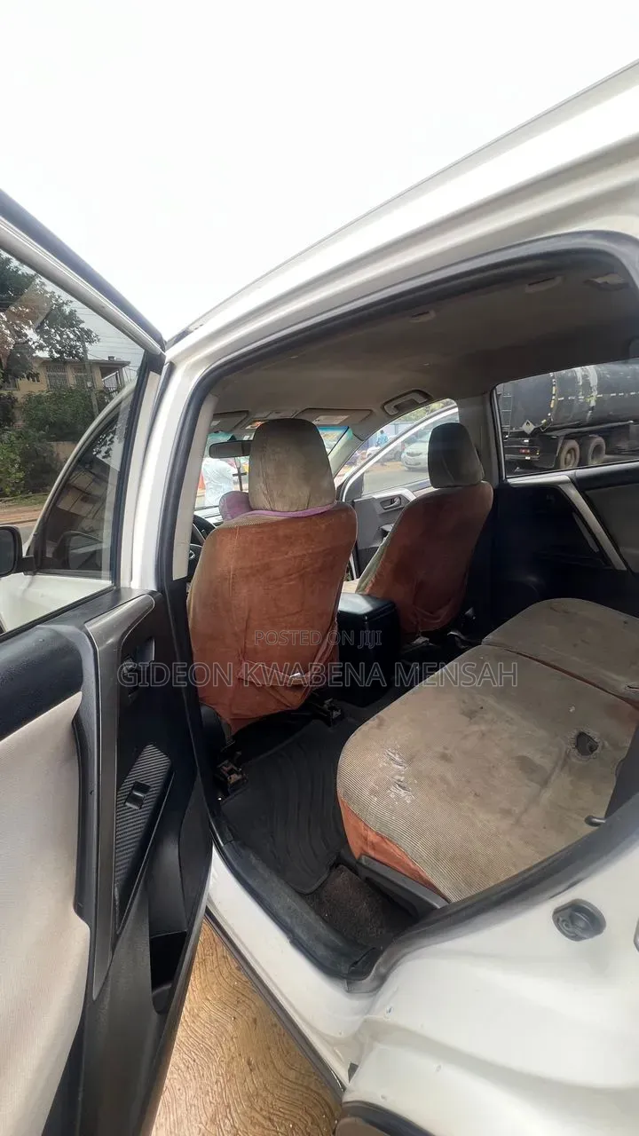 Toyota RAV4 2015 White