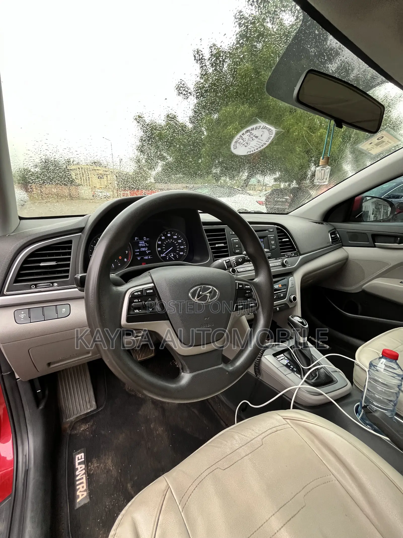 Hyundai Elantra 2017 Red