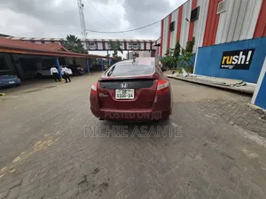 Honda Crosstour 2010 Red