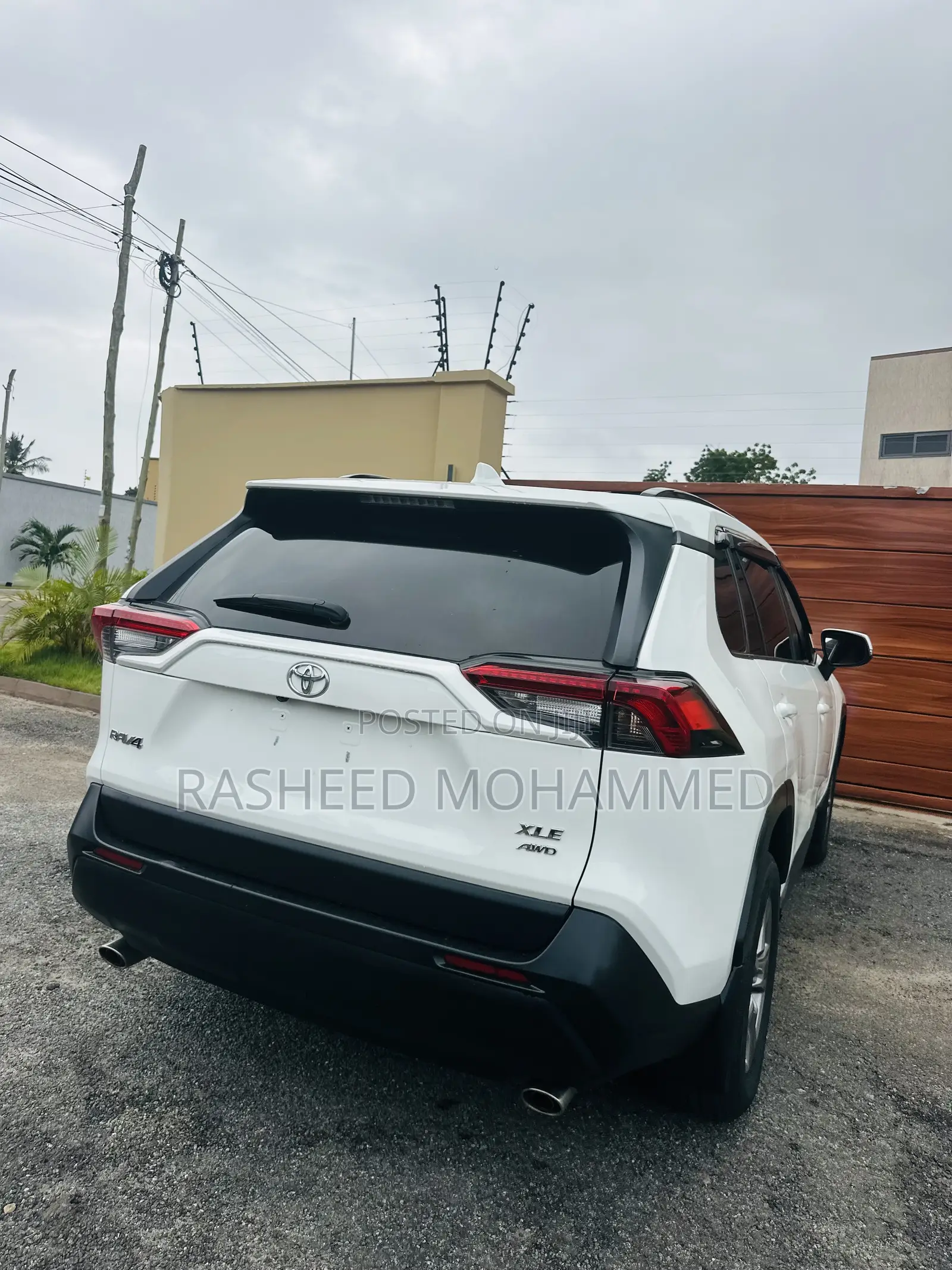 Toyota RAV4 XLE AWD 2024 White