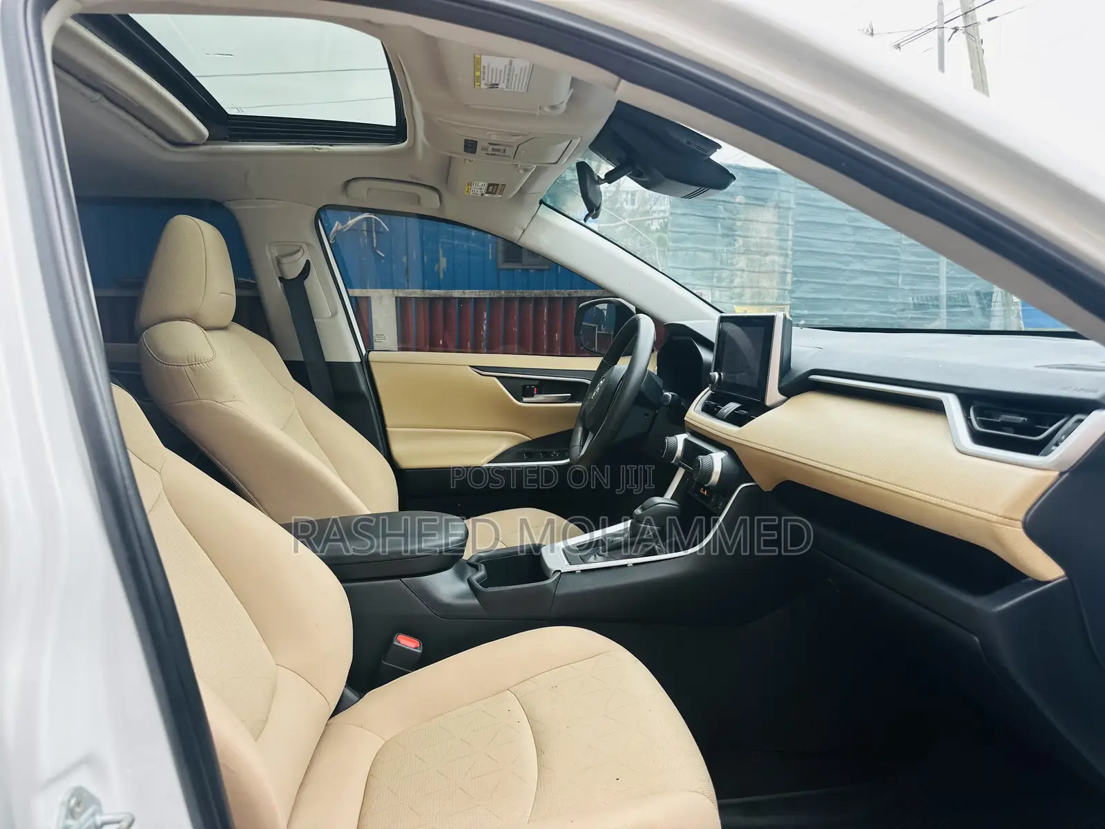 Toyota RAV4 XLE AWD 2024 White