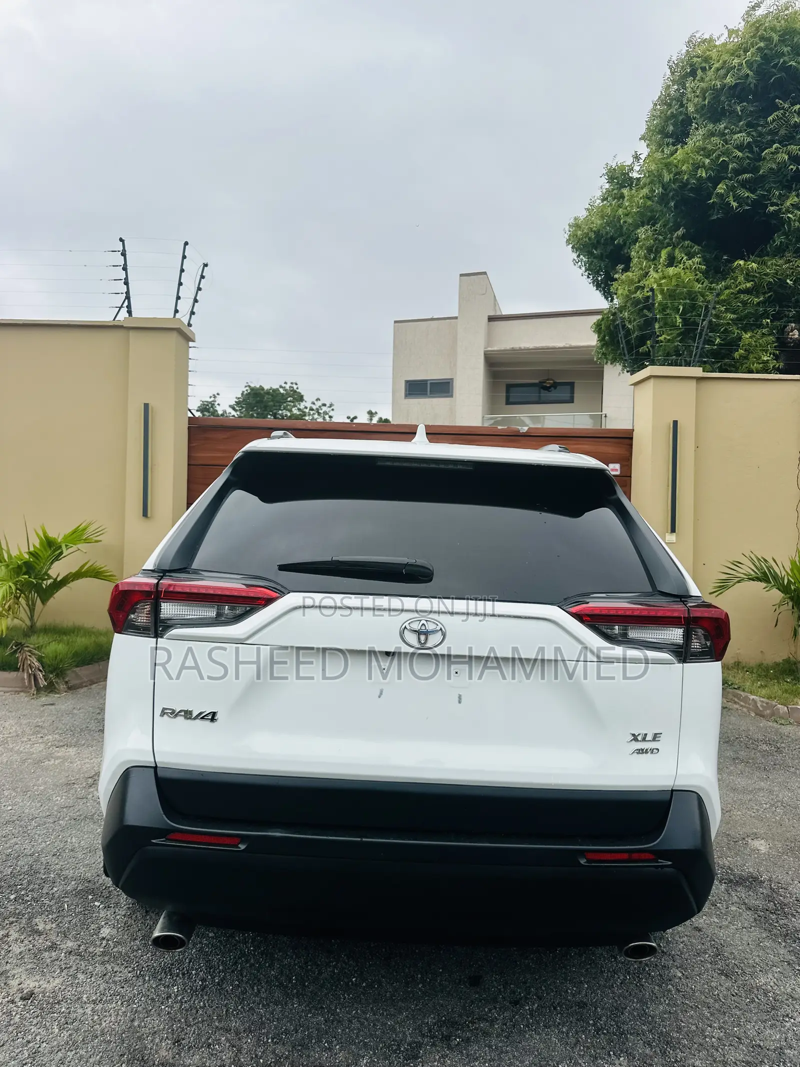 Toyota RAV4 XLE AWD 2024 White