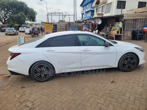 Hyundai Elantra 2021 Silver