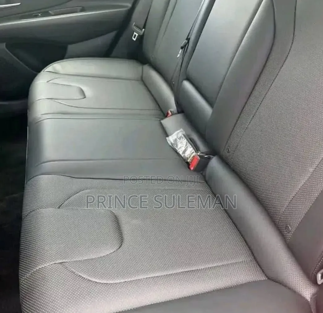 Hyundai Elantra 2021 Silver